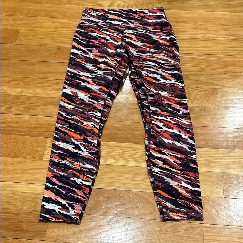 LULULEMON ALIGN HR PANT ,TIGER TIDE SMOKY RED MULTI
Good condition